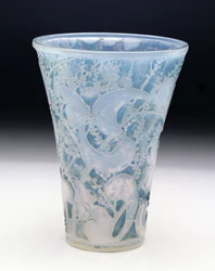 Senart Vase, 1934 (blå patina på opaliserende glass)